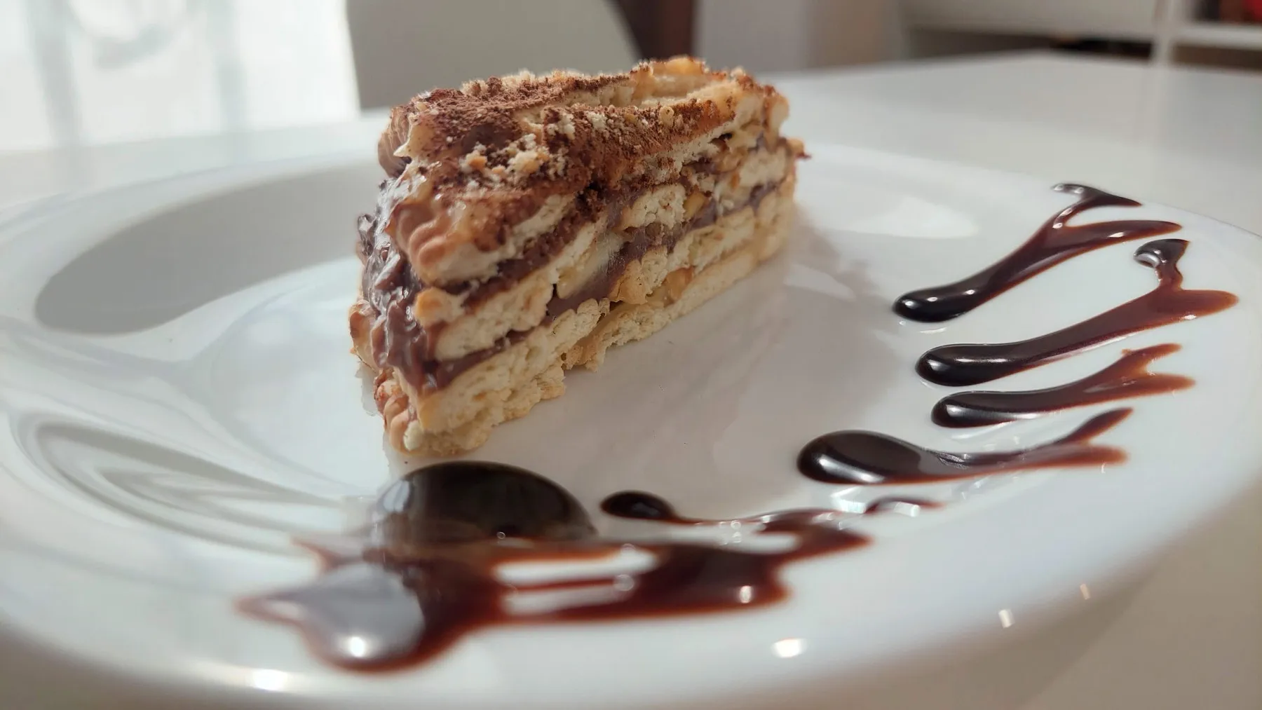 NO-BAKE BISCUIT CAKE WITH VANILLA &amp;AMP; CHOCOLATE PUDDING