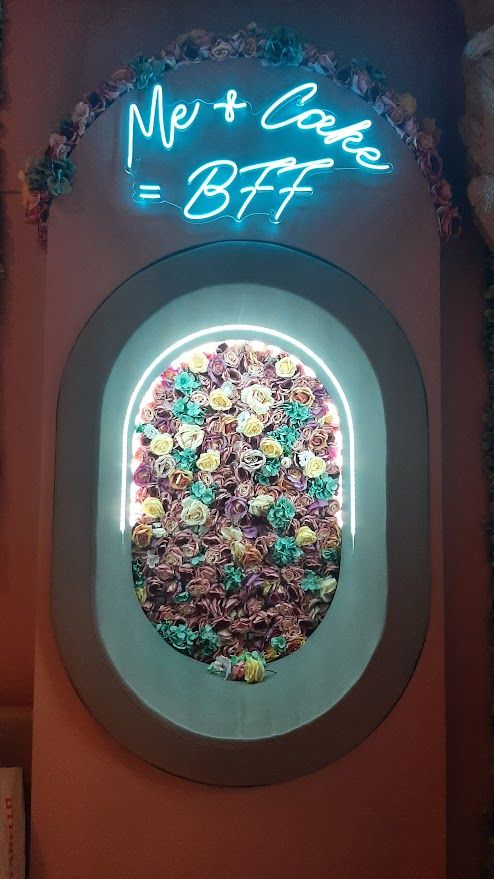 The extraordinary colorful decorations at Wonderland that transport you to a sweet fantasy world